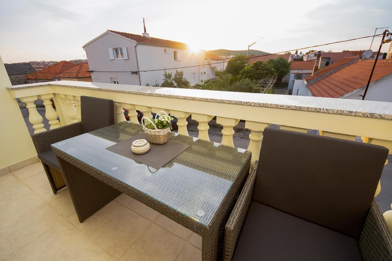 Apartments4You Vodice Exterior foto